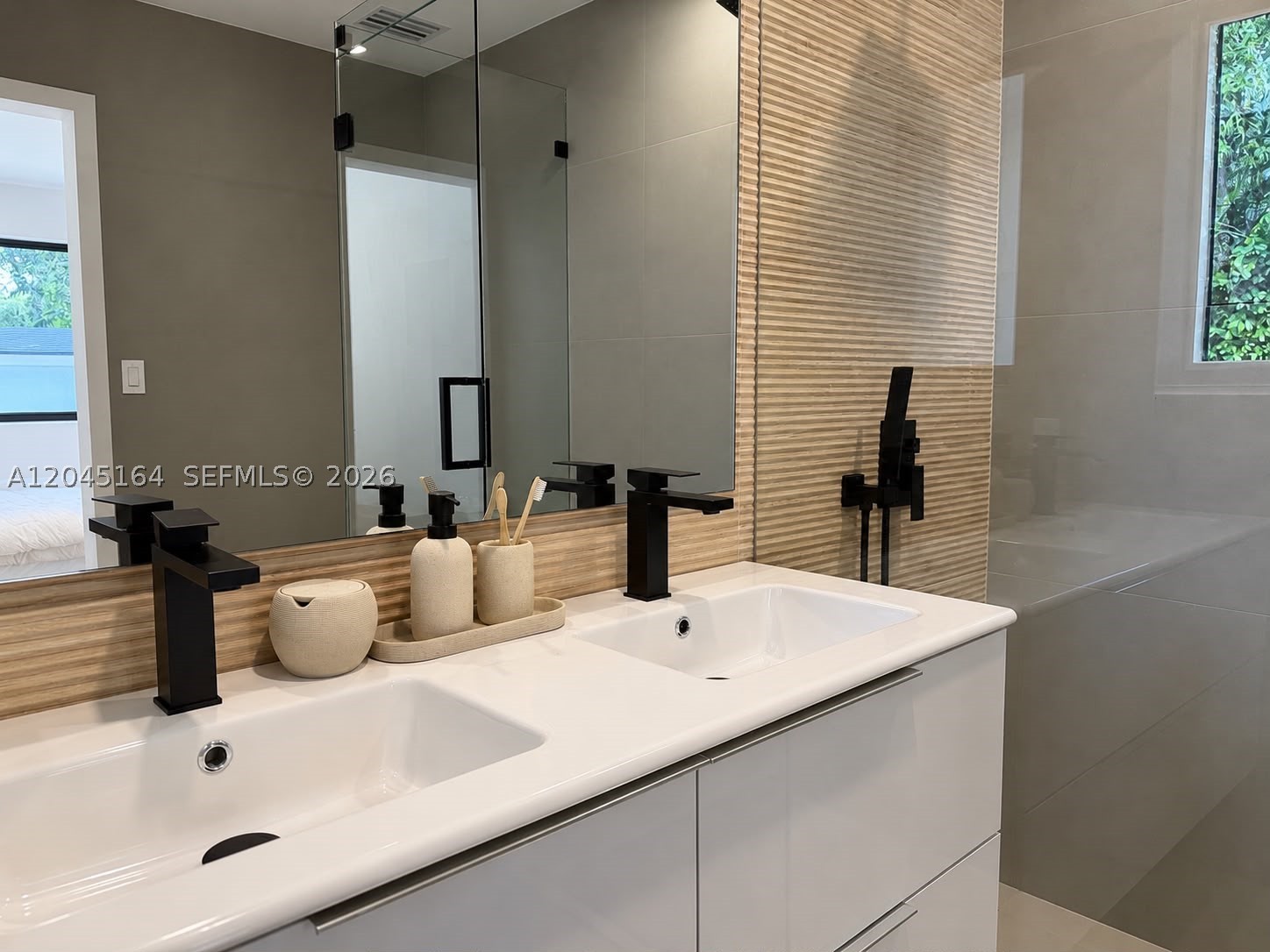 2 NE 91st St Miami Shores, FL 33138