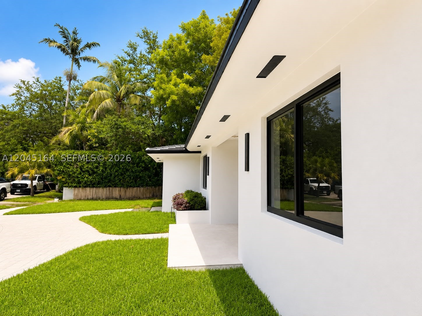 2 NE 91st St Miami Shores, FL 33138