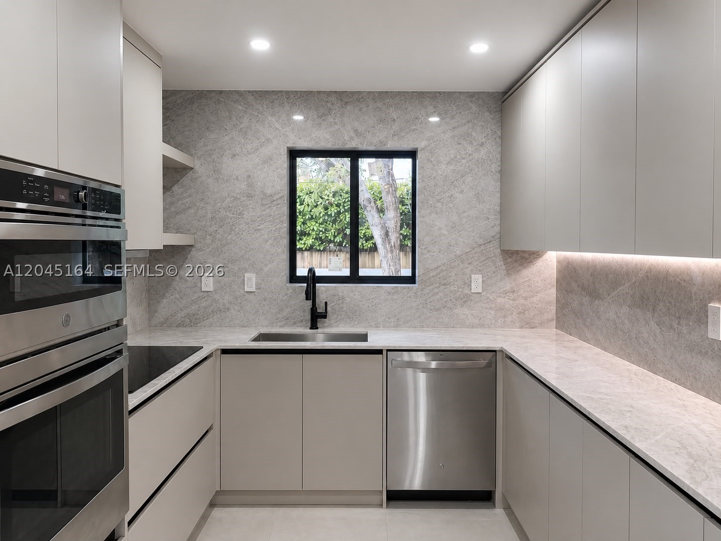 2 NE 91st St Miami Shores, FL 33138