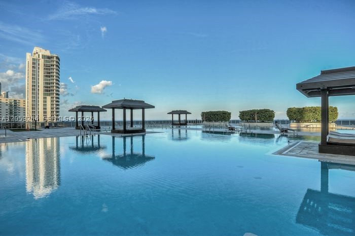 image Beach Club 223