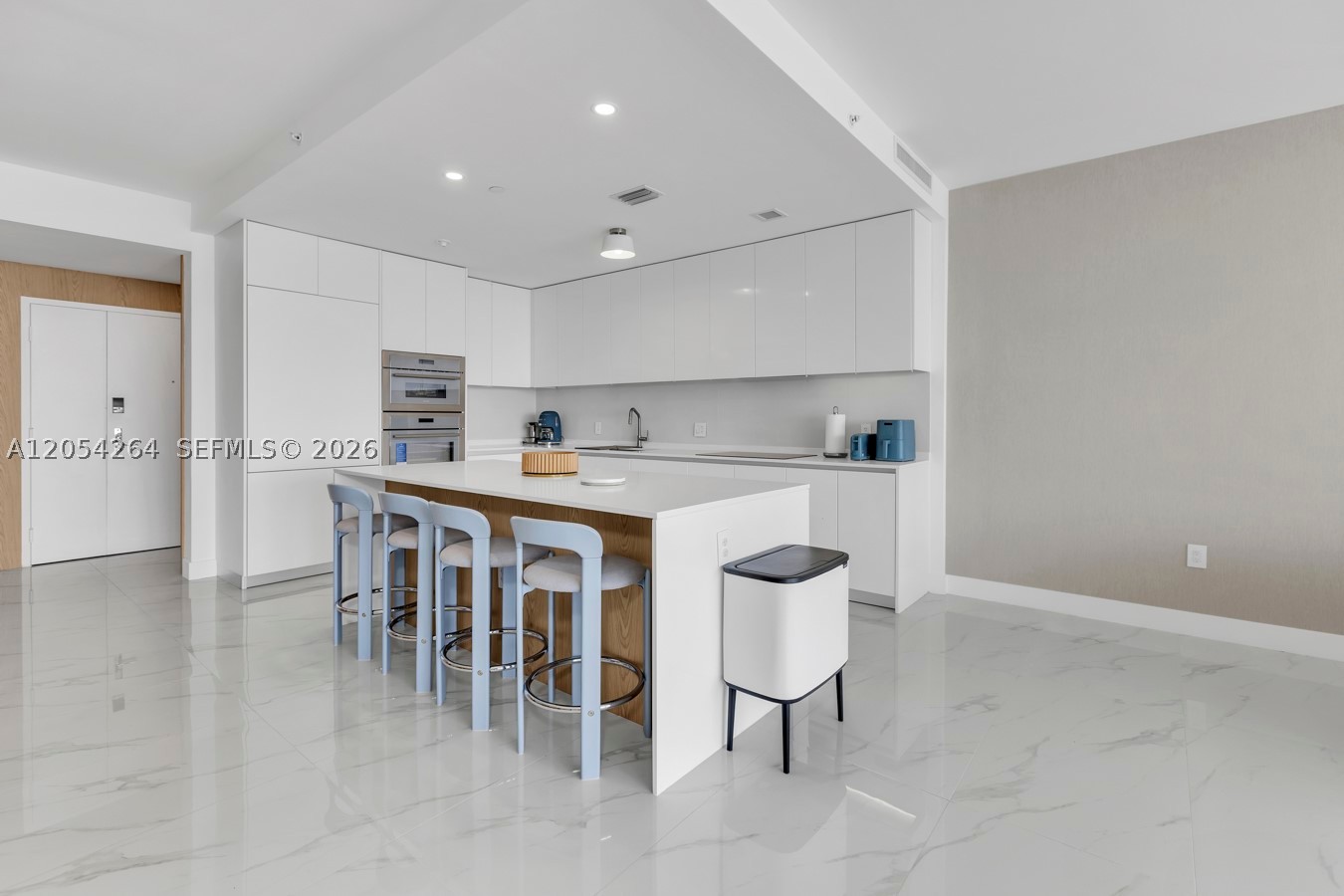 700 NE 24th St #5502 Miami, FL 33137