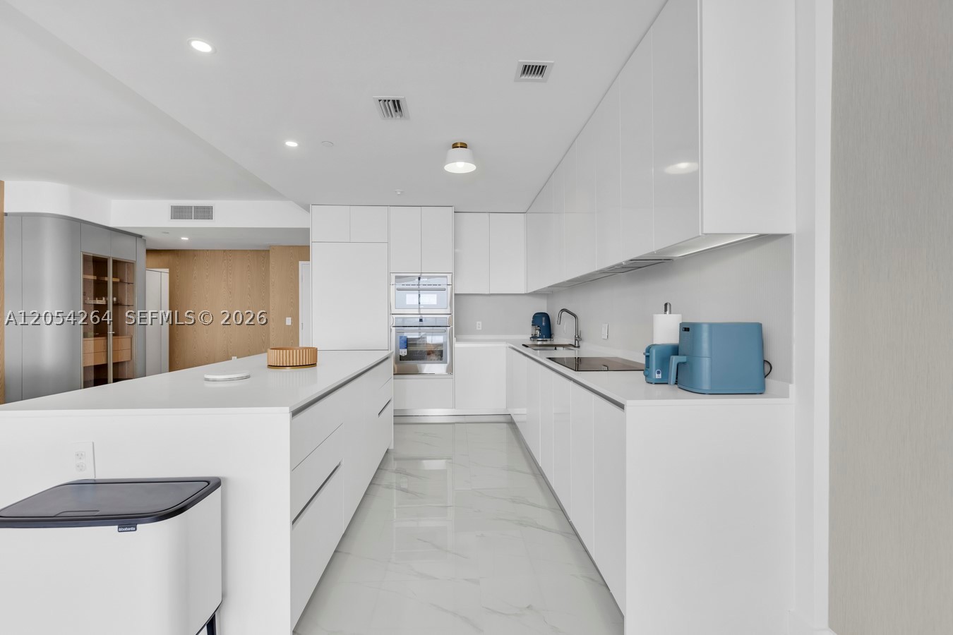 700 NE 24th St #5502 Miami, FL 33137