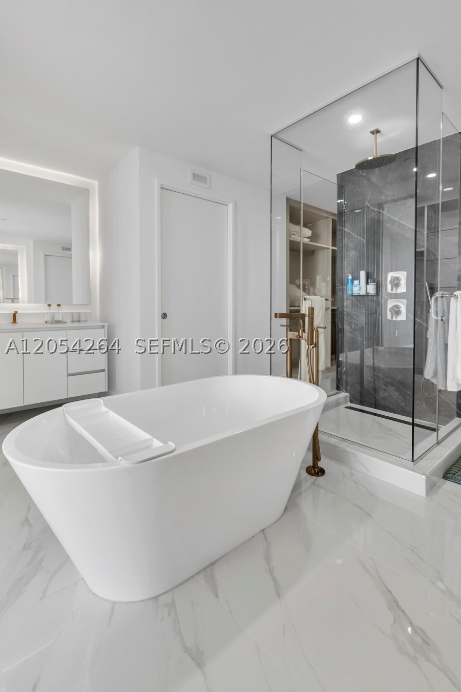 700 NE 24th St #5502 Miami, FL 33137