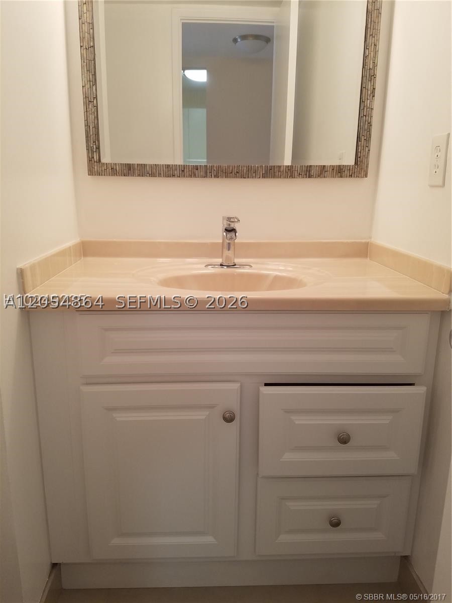 18151 NE 31st Ct #1505 Aventura, FL 33160