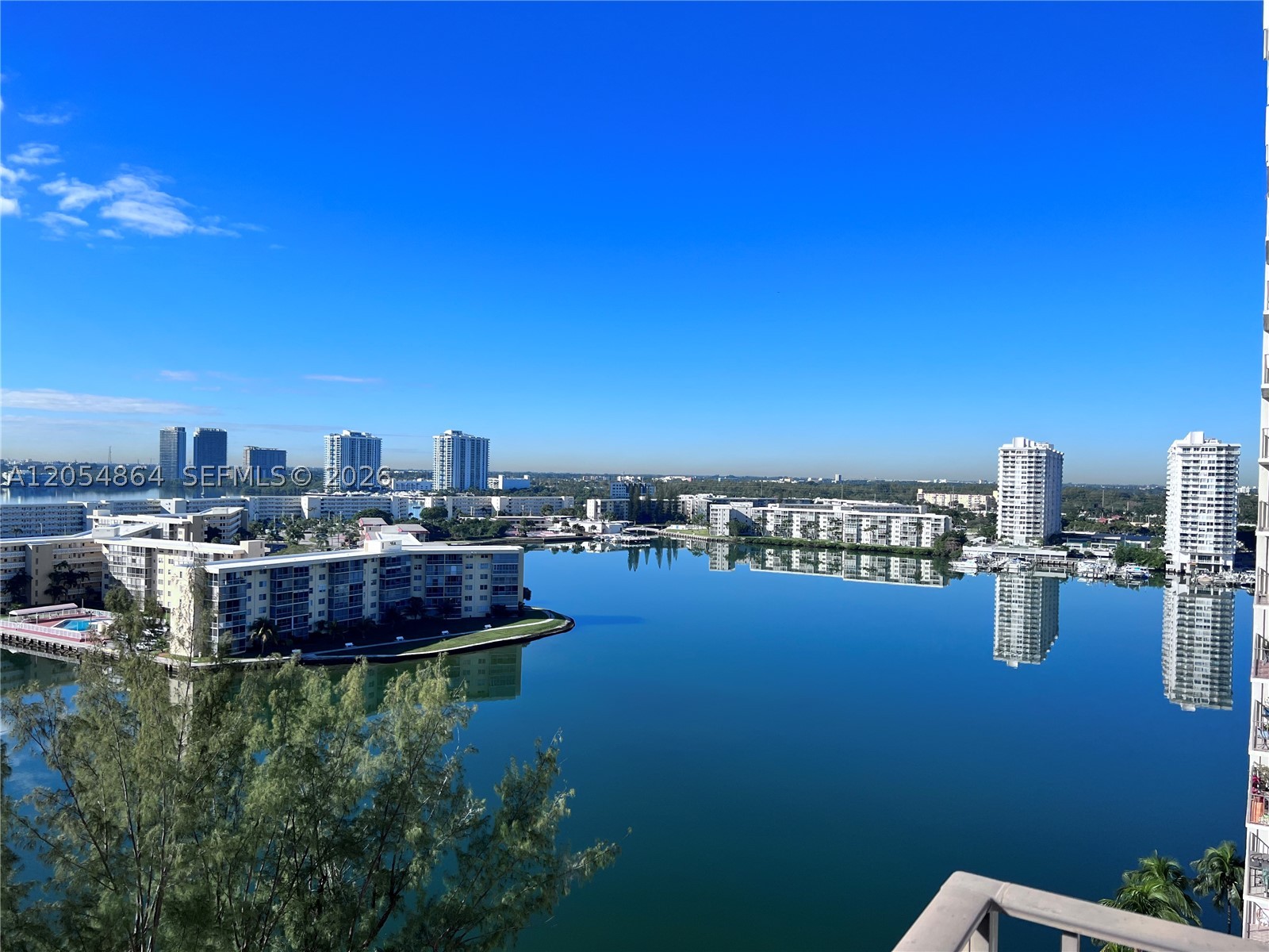 18151 NE 31st Ct #1505 Aventura, FL 33160
