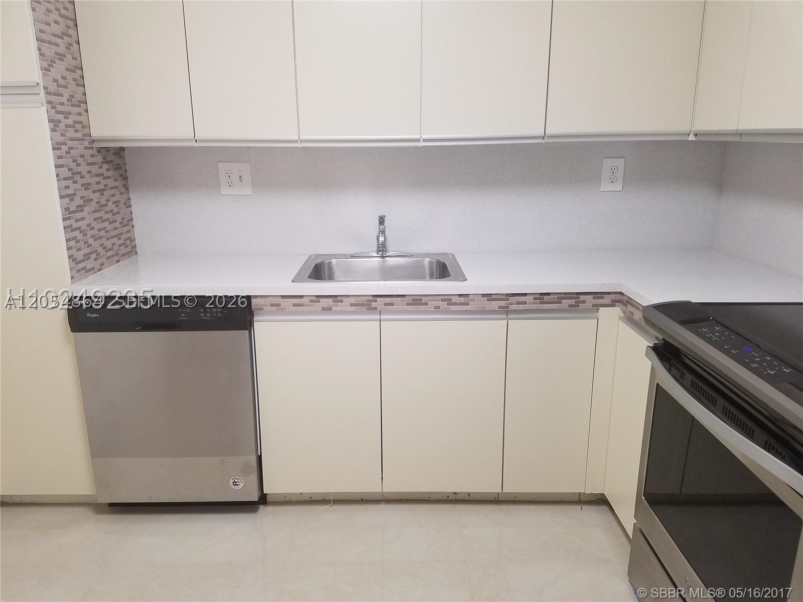 18151 NE 31st Ct #1505 Aventura, FL 33160
