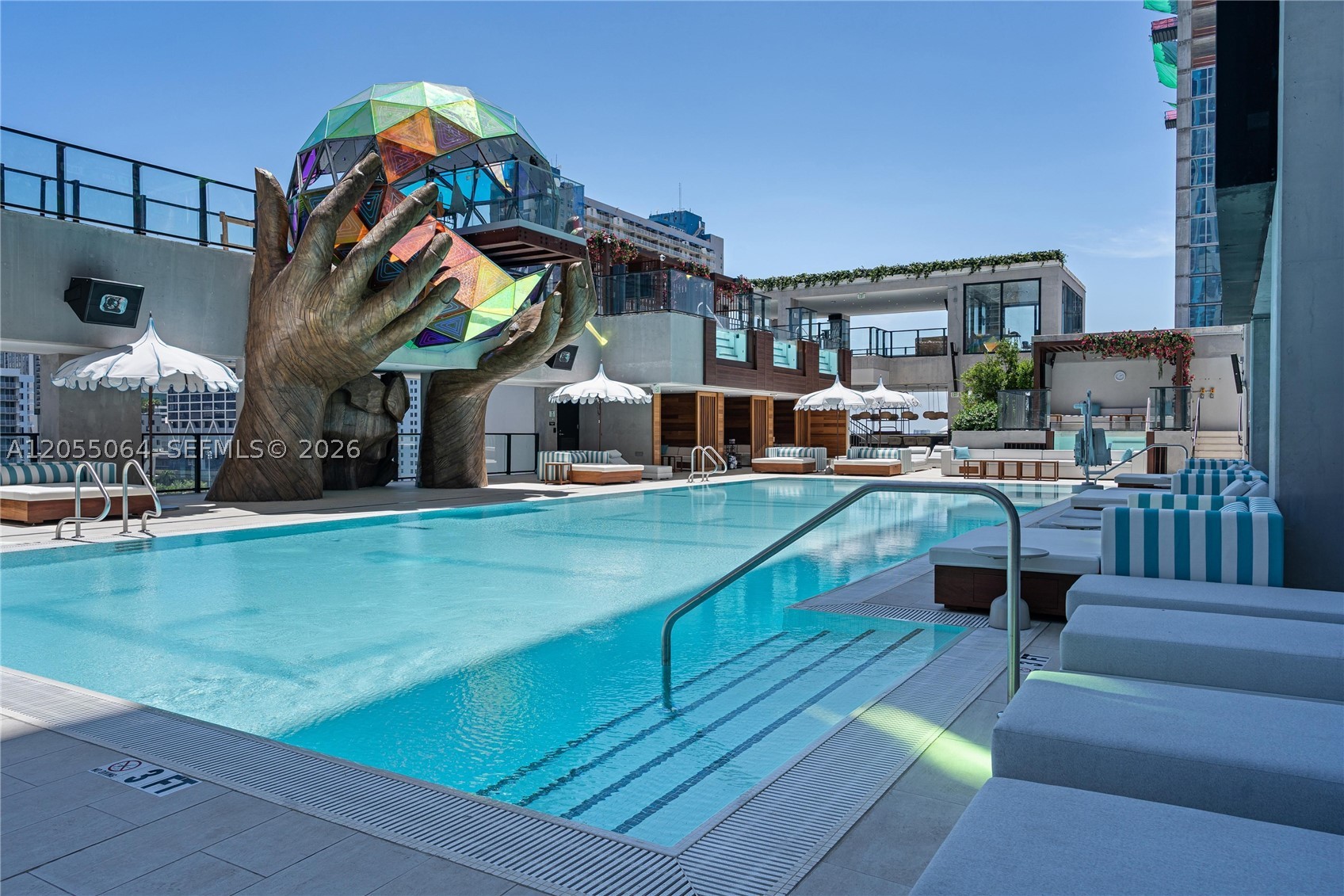 image E11EVEN Hotel & Residences22