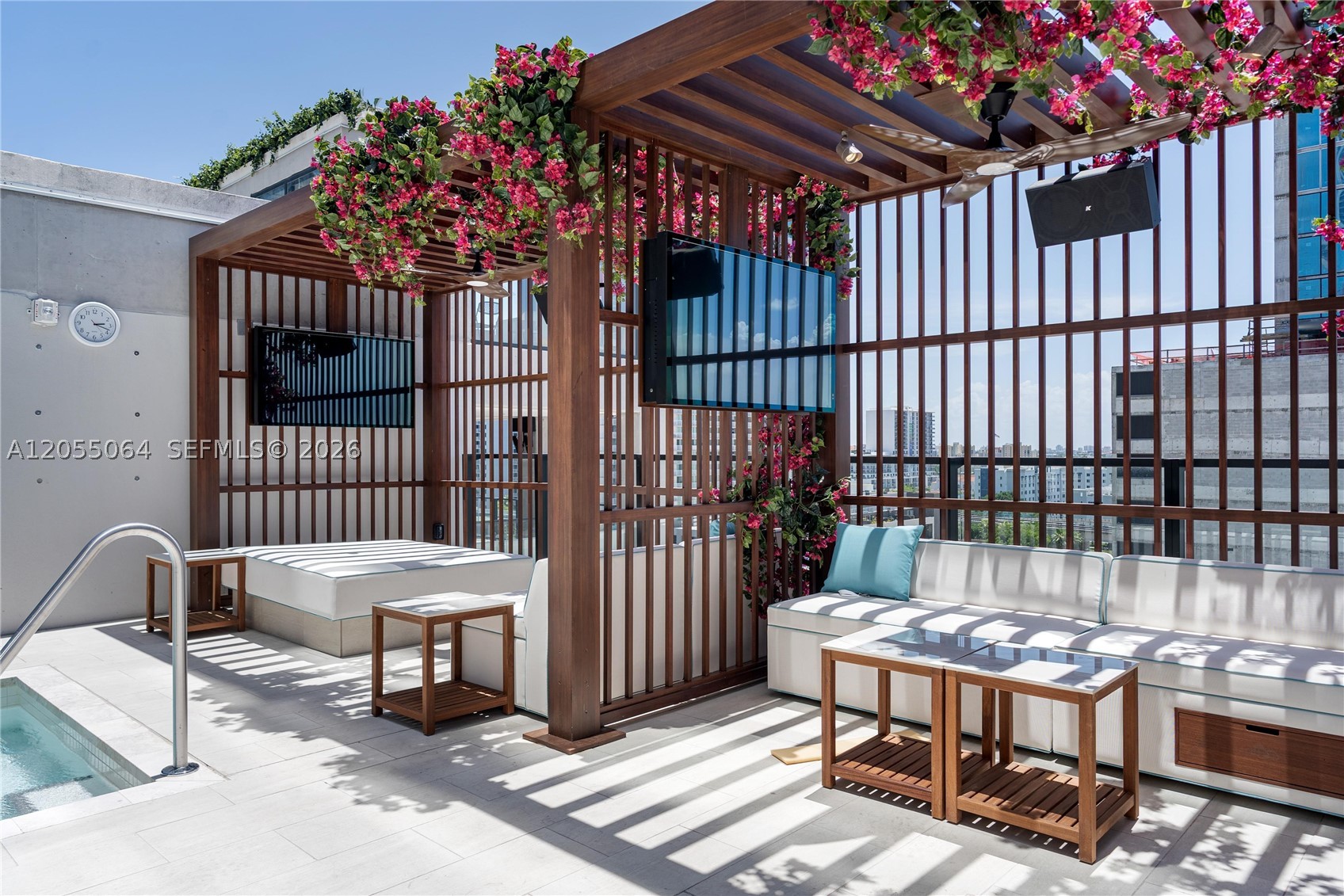 image E11EVEN Hotel & Residences26