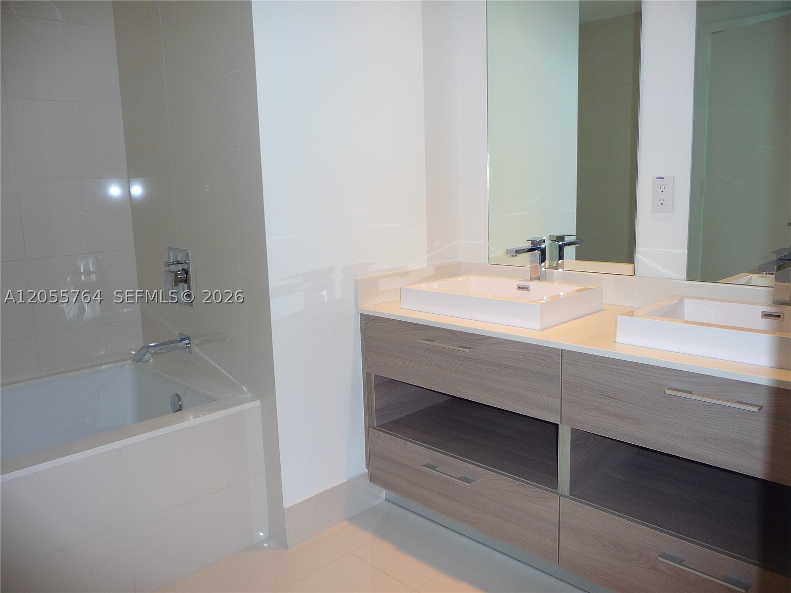 1300 S Miami Ave #3503 Miami, FL 33130