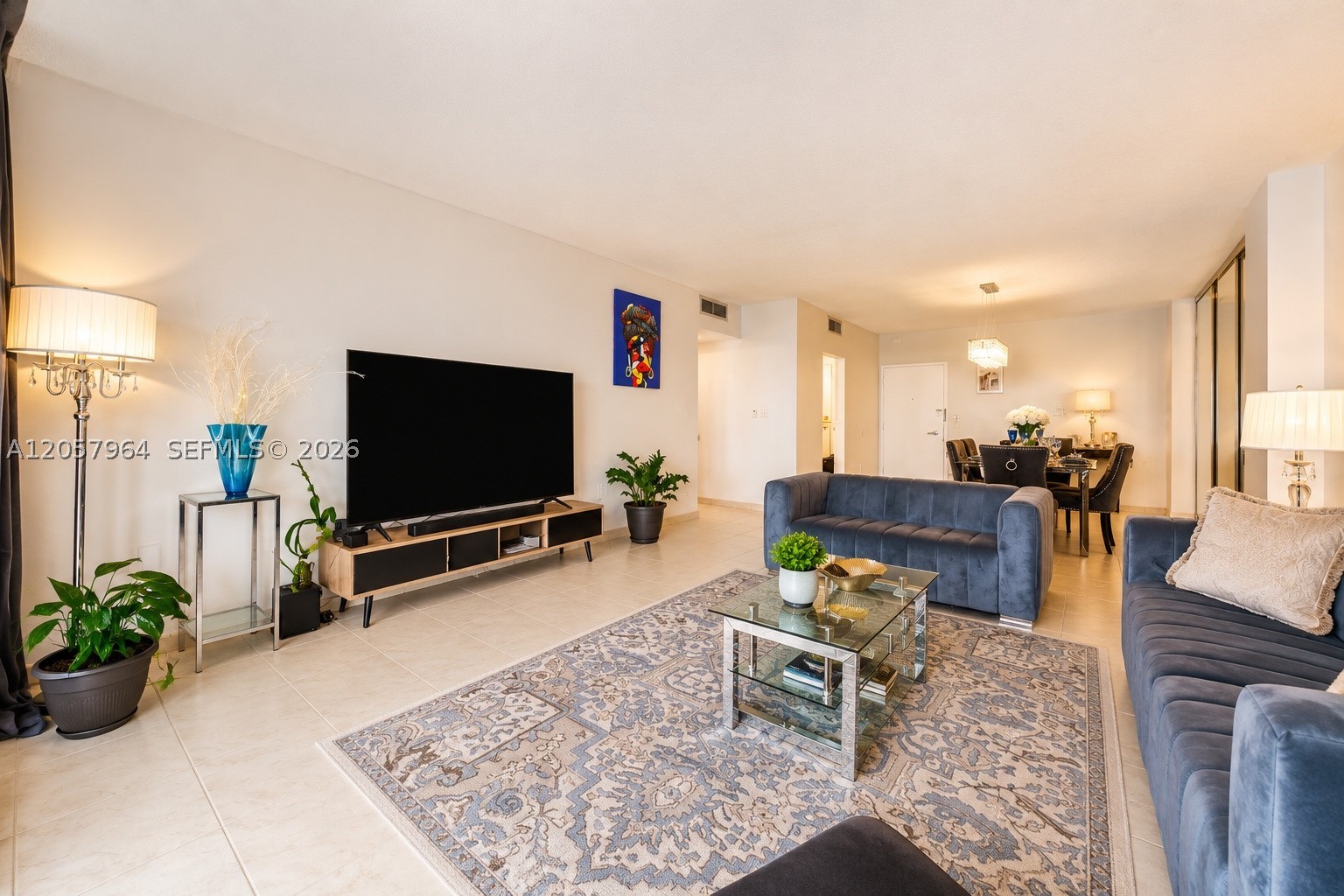 image Arlen House Condo8