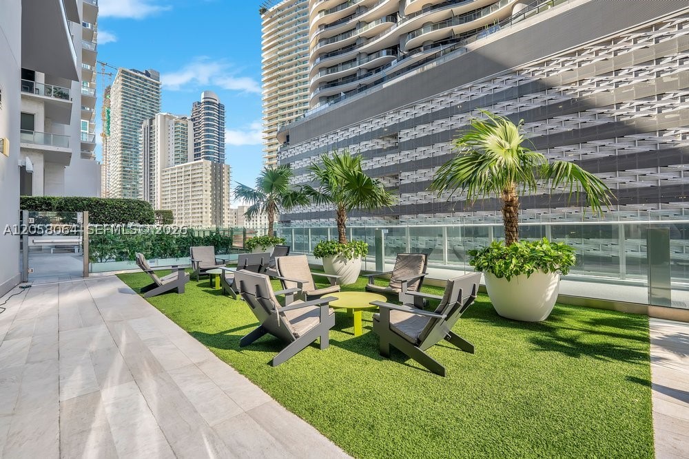 image 1010 Brickell24