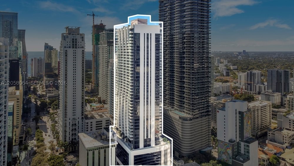 image 1010 Brickell32