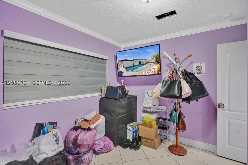 2711 SW 117th Ct Miami, FL 33175