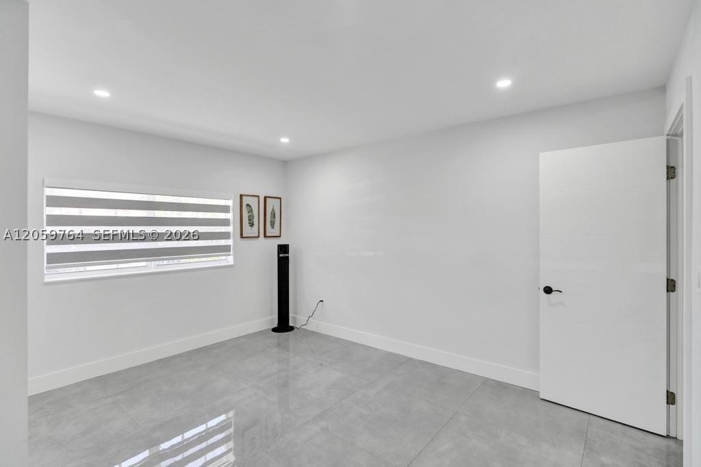 2711 SW 117th Ct Miami, FL 33175