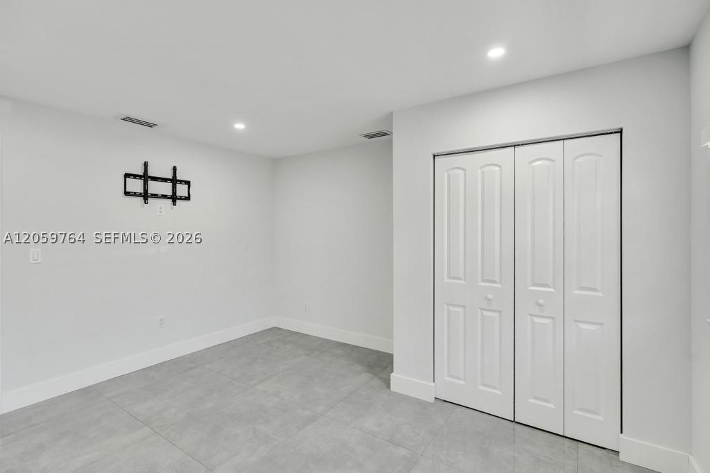 2711 SW 117th Ct Miami, FL 33175