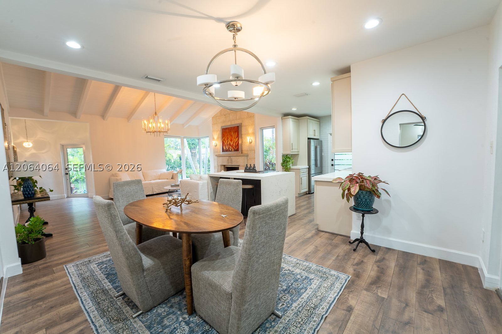 2483 SW 24th St Miami, FL 33145