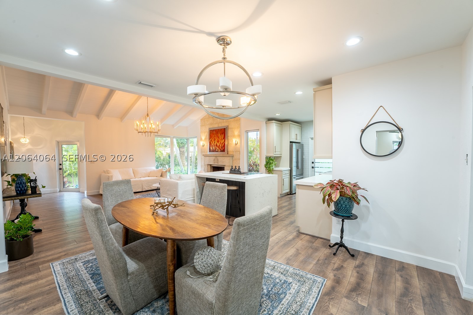 2483 SW 24th St Miami, FL 33145