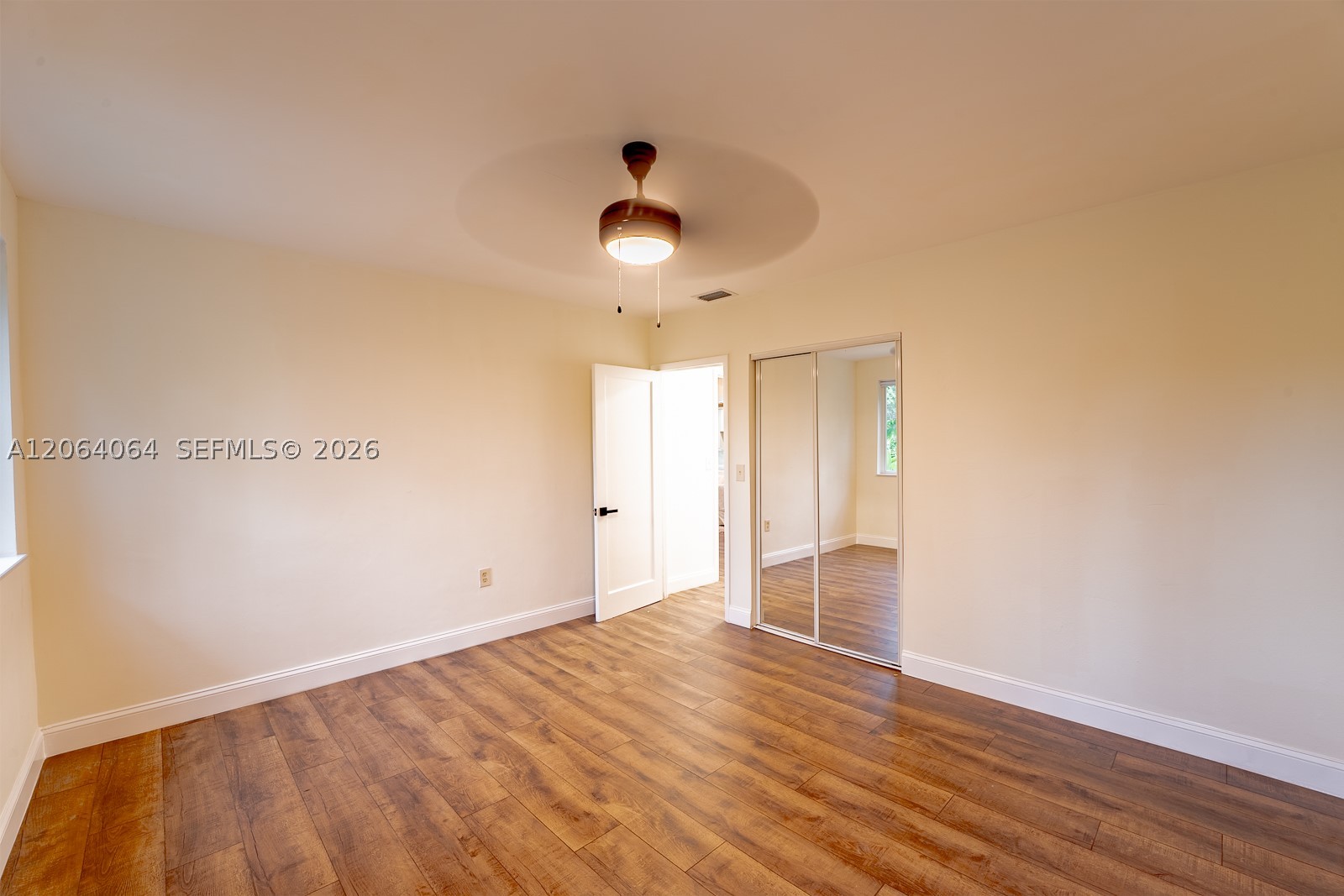 2483 SW 24th St Miami, FL 33145
