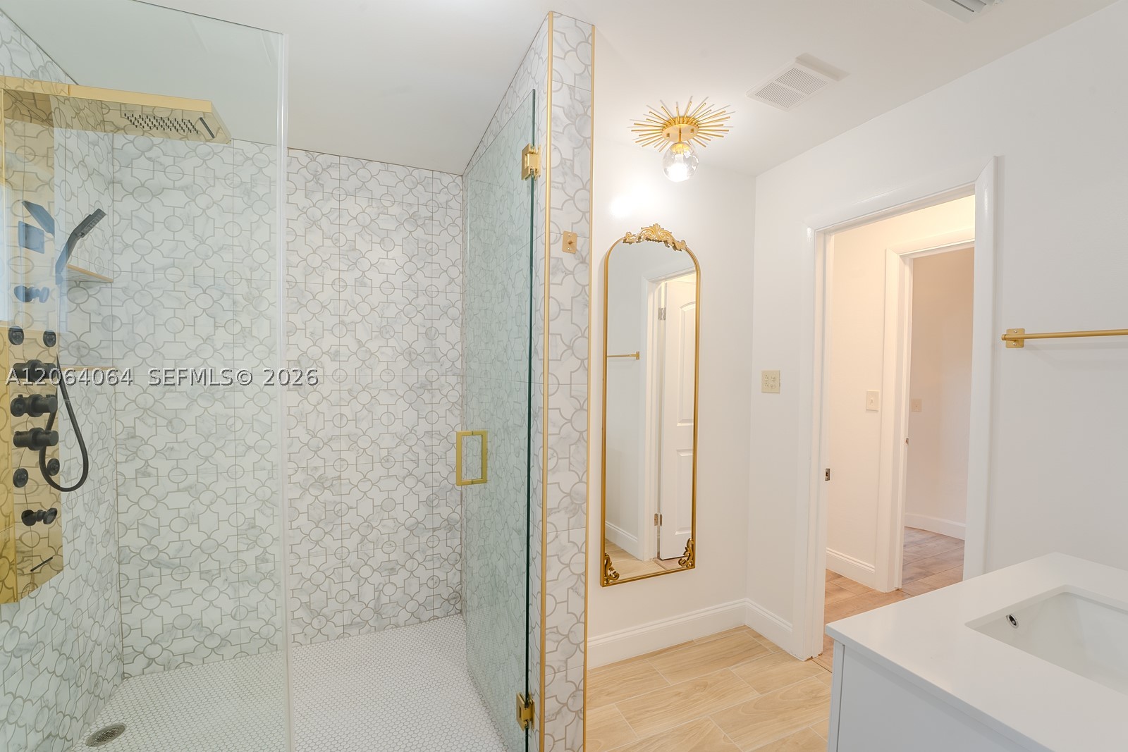 2483 SW 24th St Miami, FL 33145