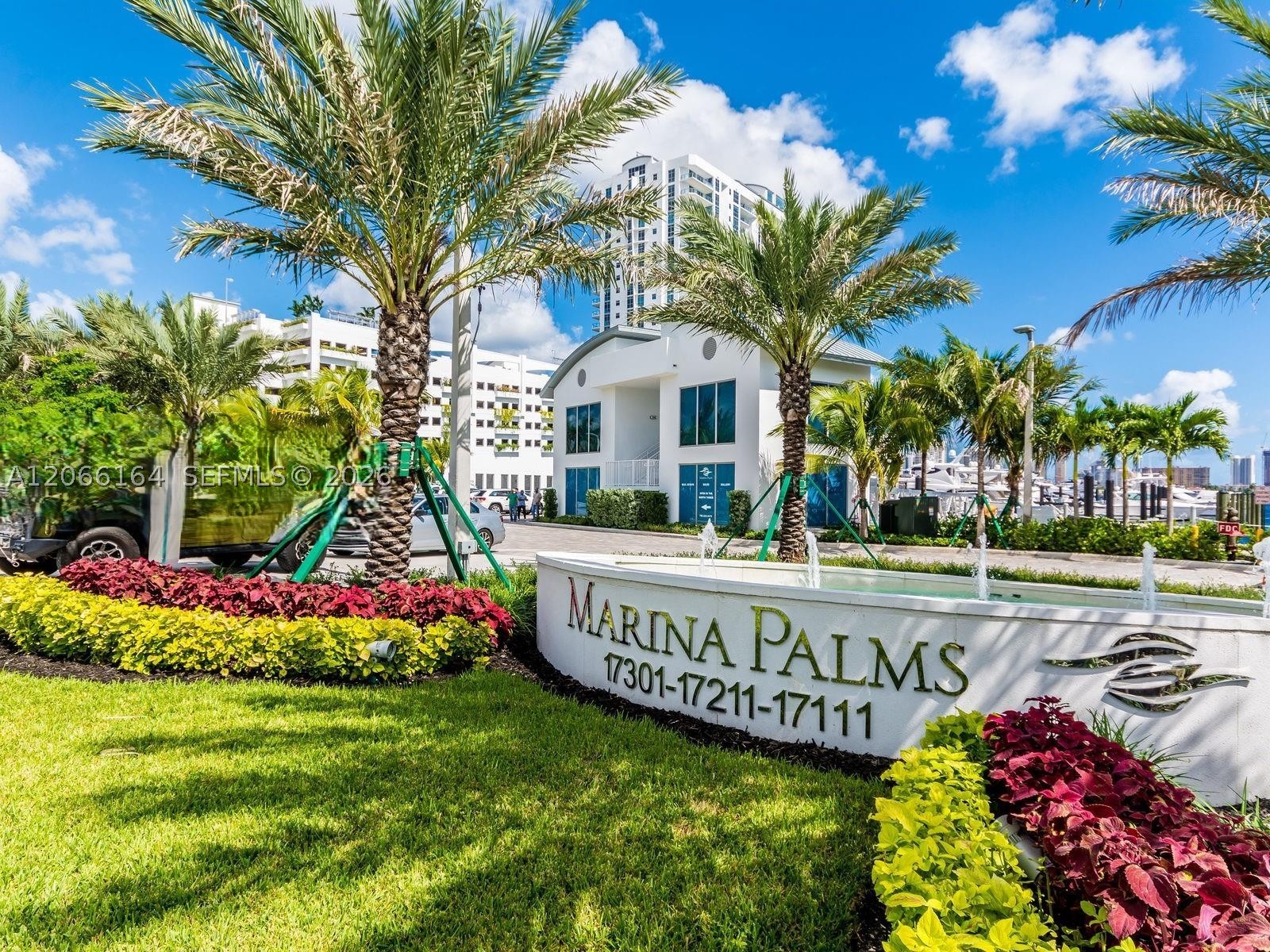 17301 Biscayne Blvd #1004