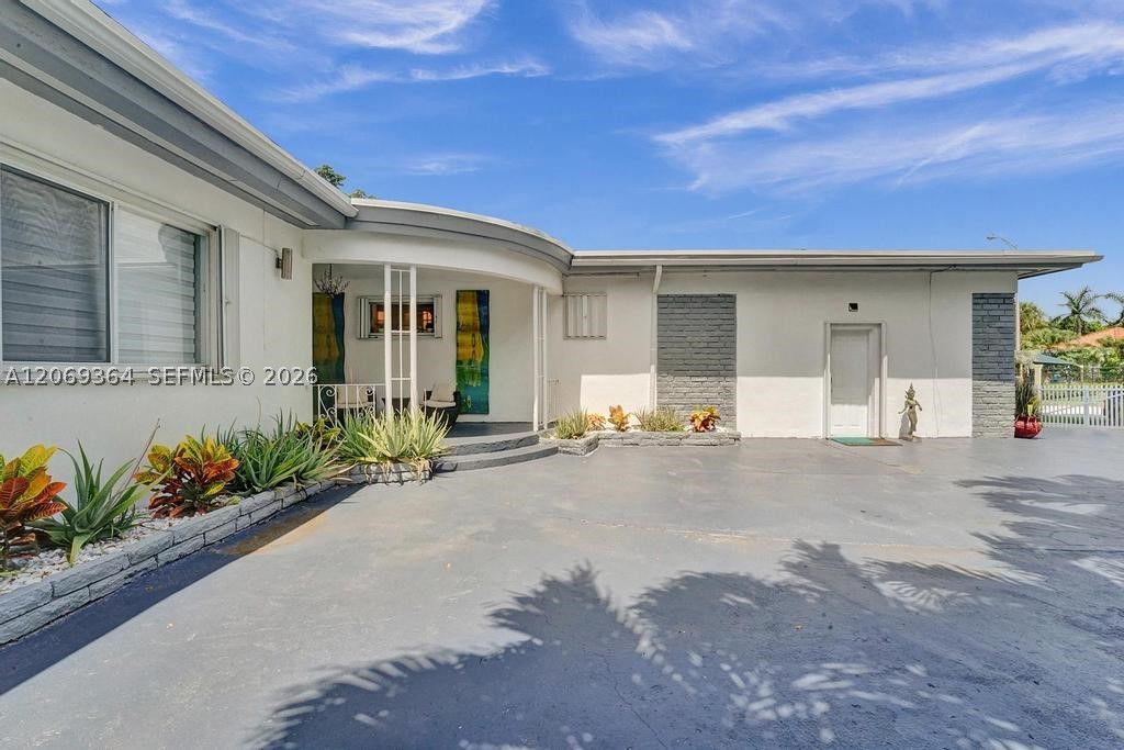 1750 71st St Miami Beach, FL 33141