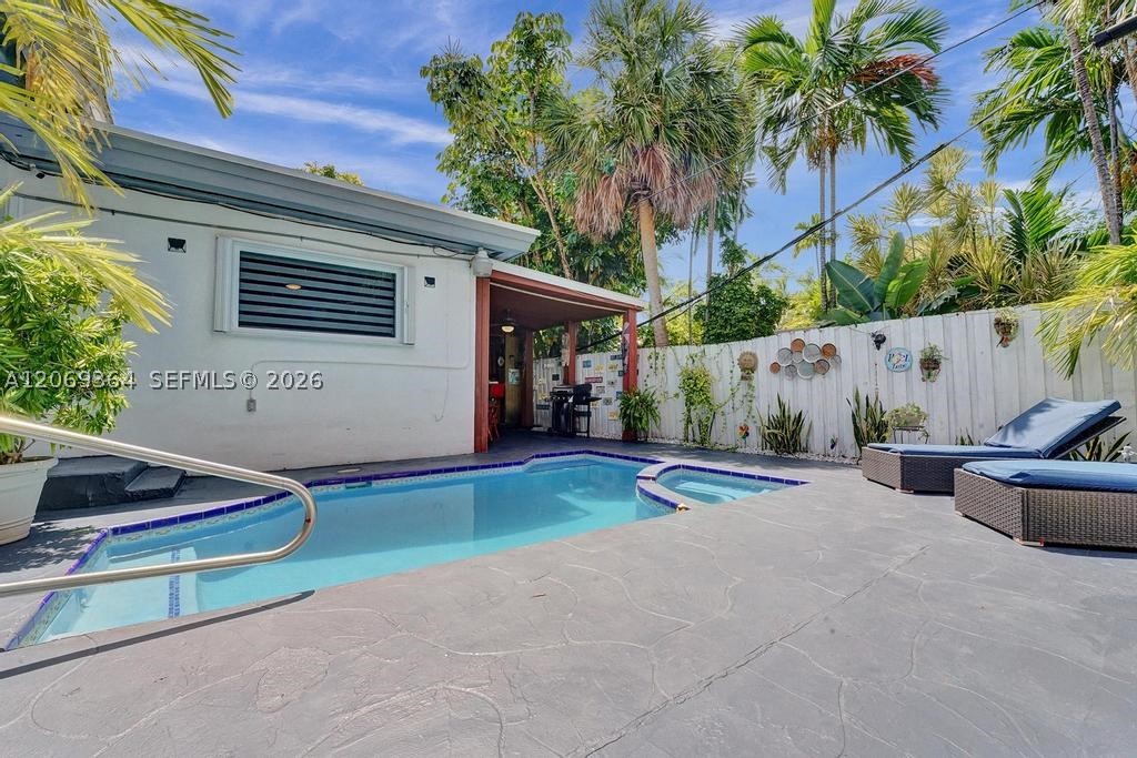 1750 71st St Miami Beach, FL 33141