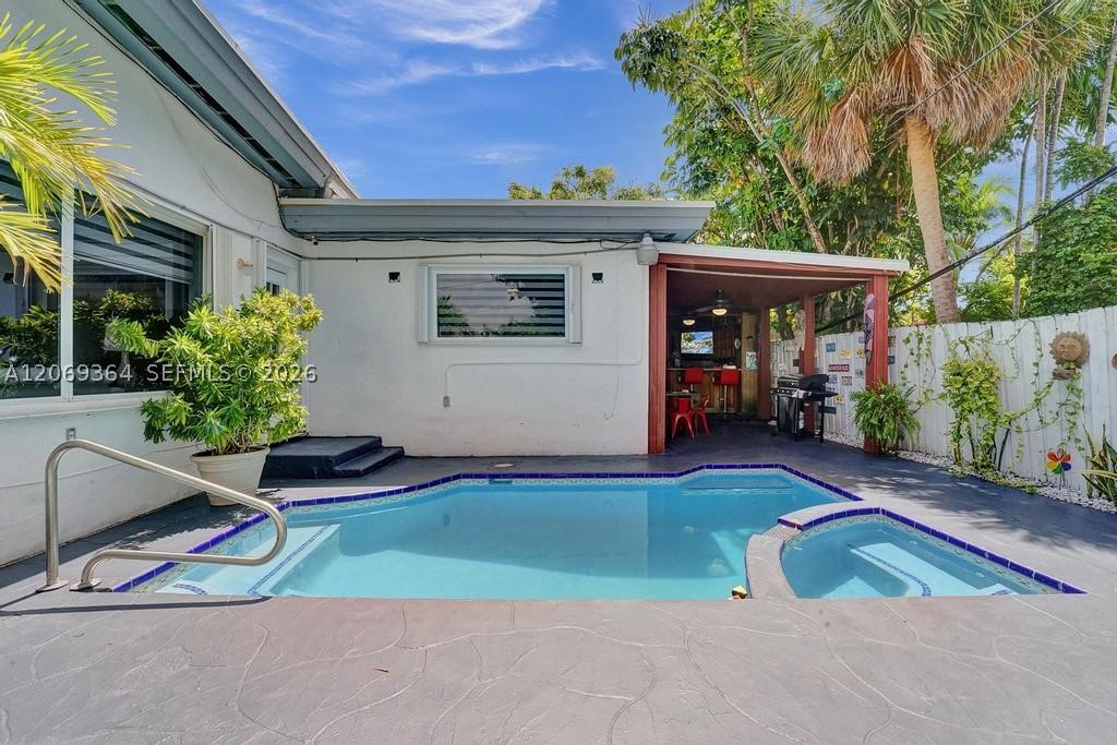 1750 71st St Miami Beach, FL 33141