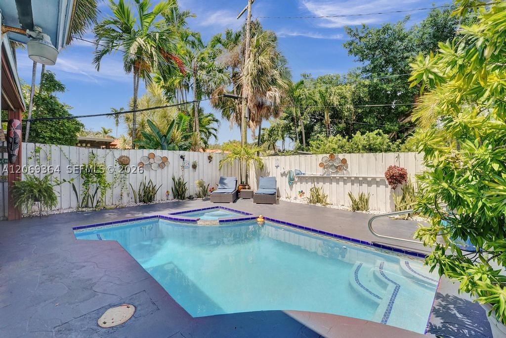 1750 71st St Miami Beach, FL 33141