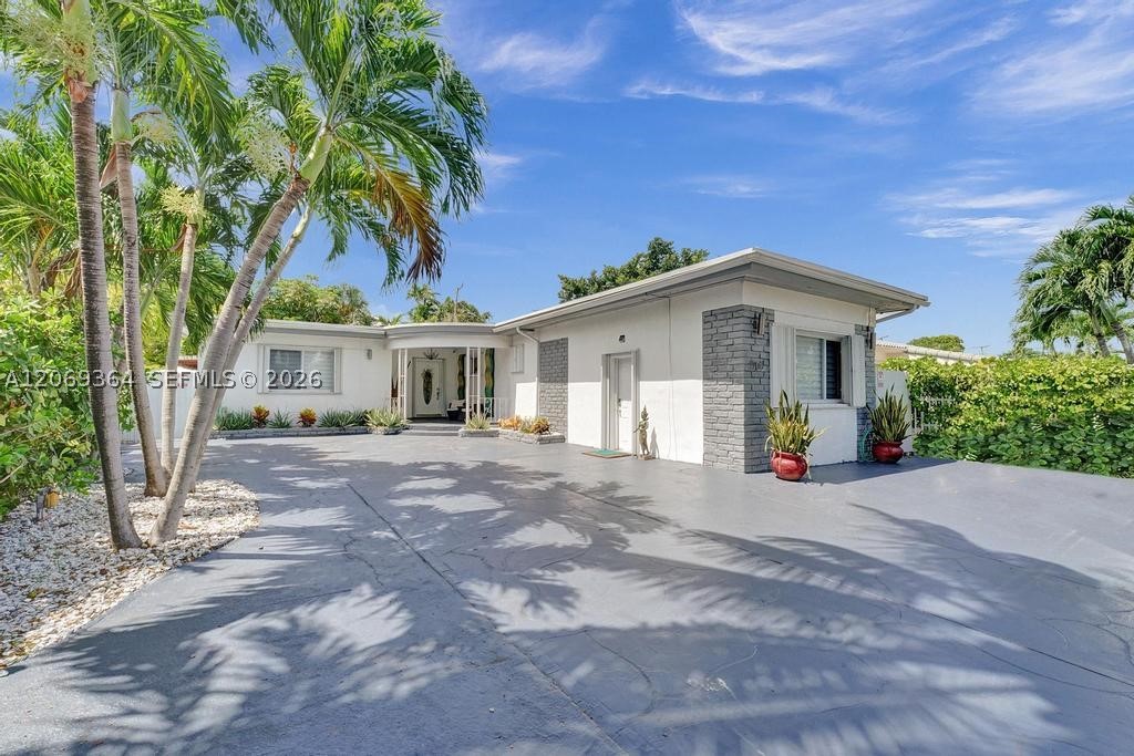 1750 71st St Miami Beach, FL 33141