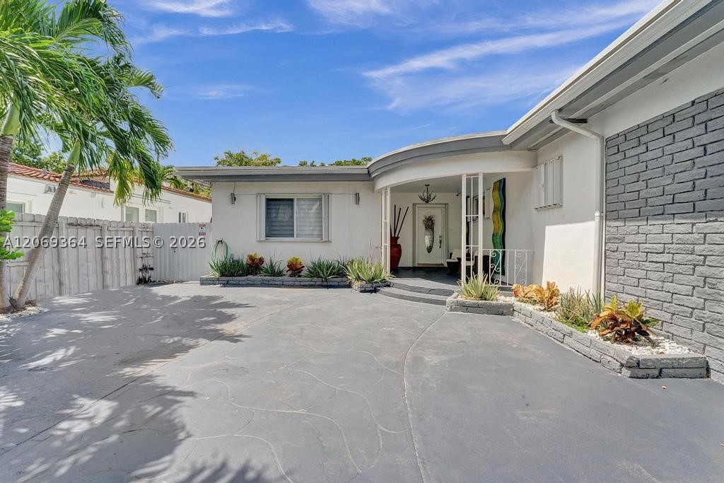 1750 71st St Miami Beach, FL 33141