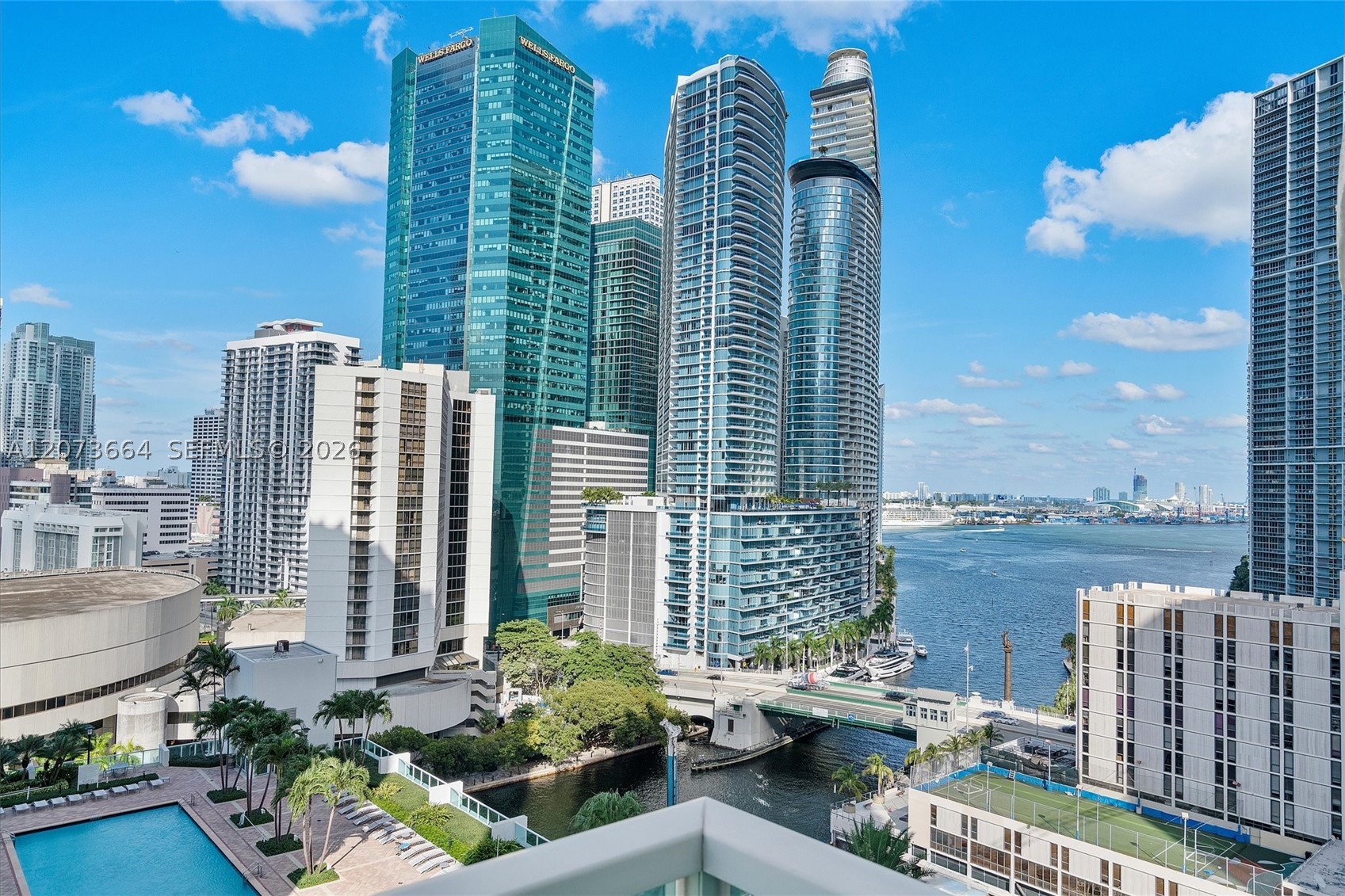 image Brickell on the River South11