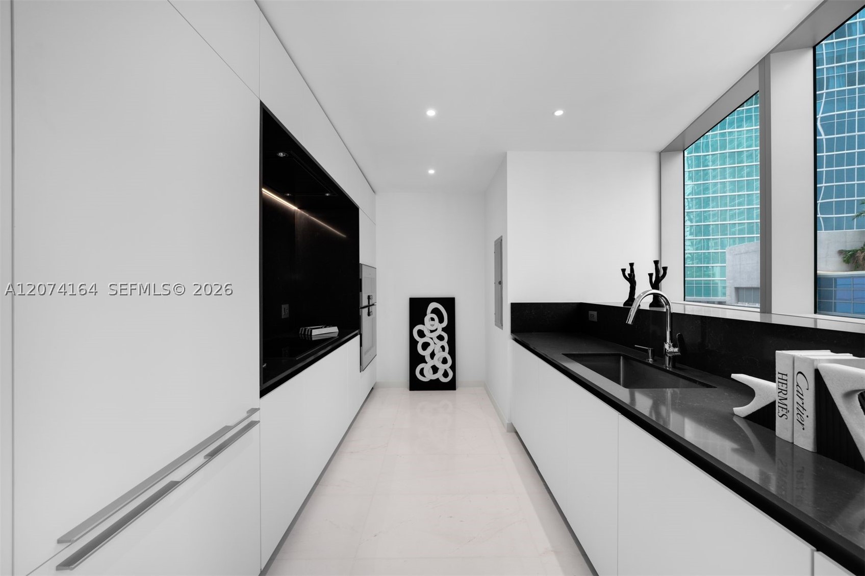 300 Biscayne Blvd Way #1005 Miami, FL 33131