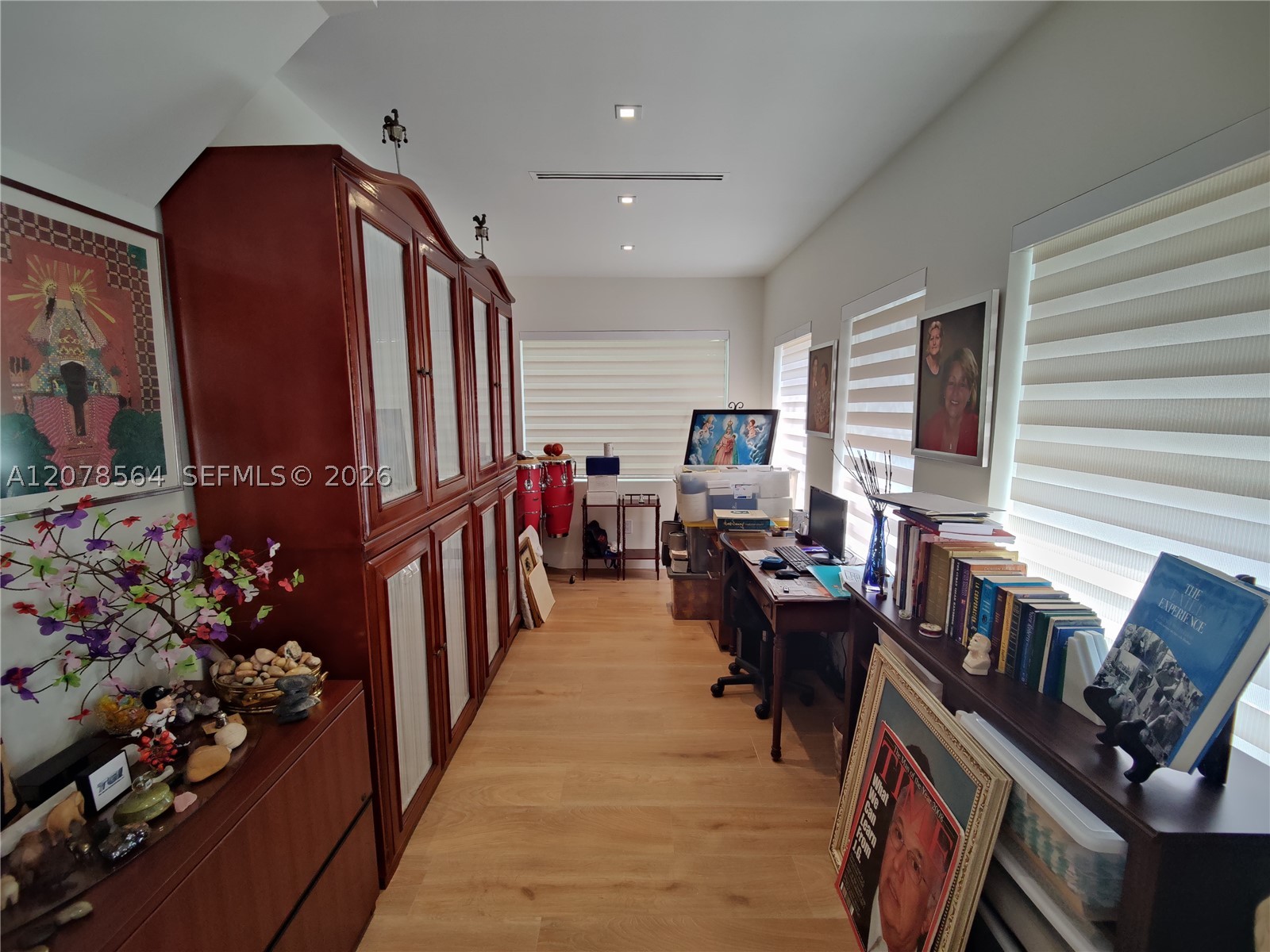 1823 S Bayshore Ln Miami, FL 33133