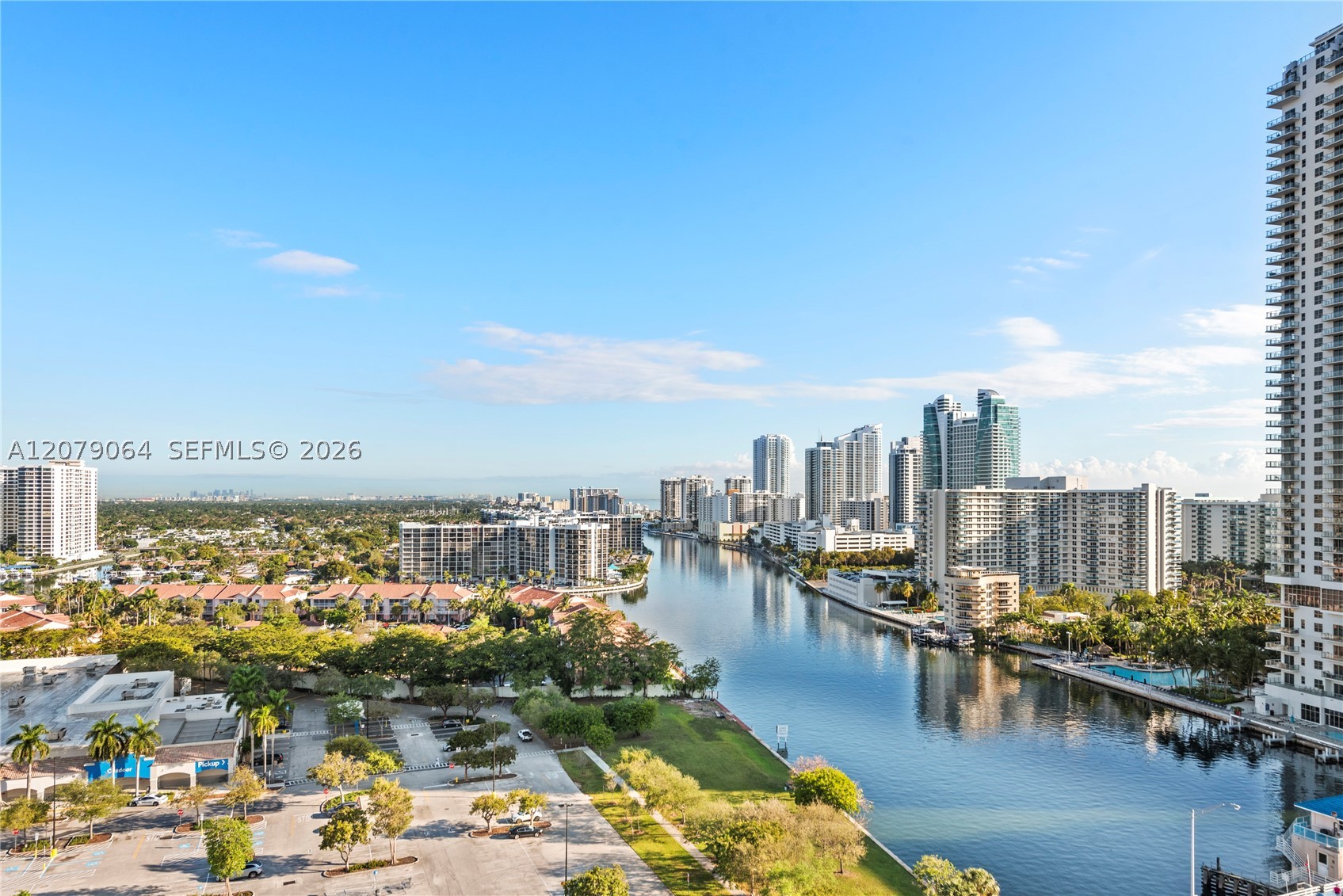 image Beachwalk Condominium14