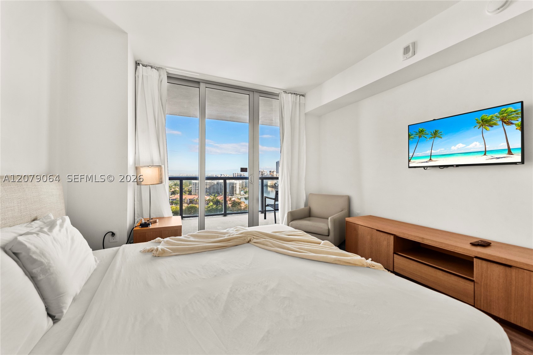image Beachwalk Condominium19