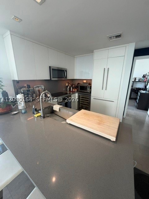 68 SE 6th St #1912 Miami, FL 33131