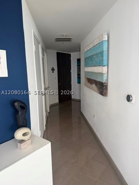 68 SE 6th St #1912 Miami, FL 33131