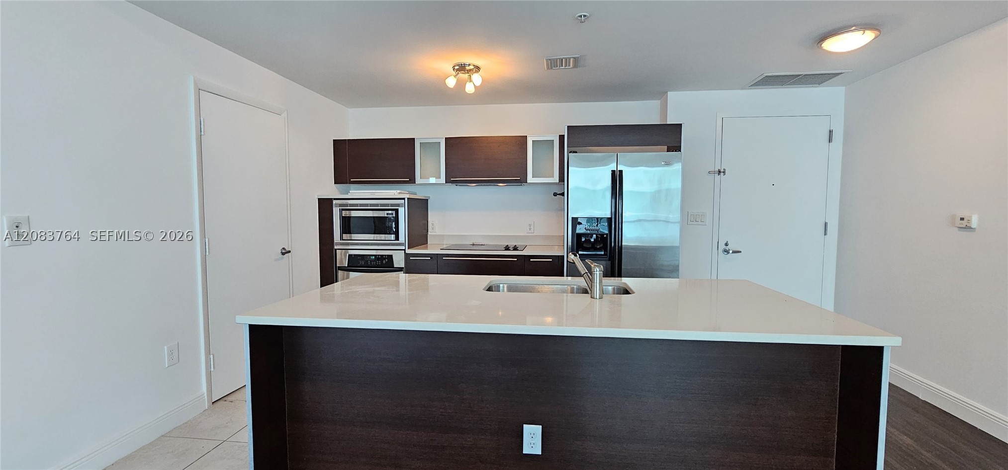 1900 N Bayshore Dr #1617