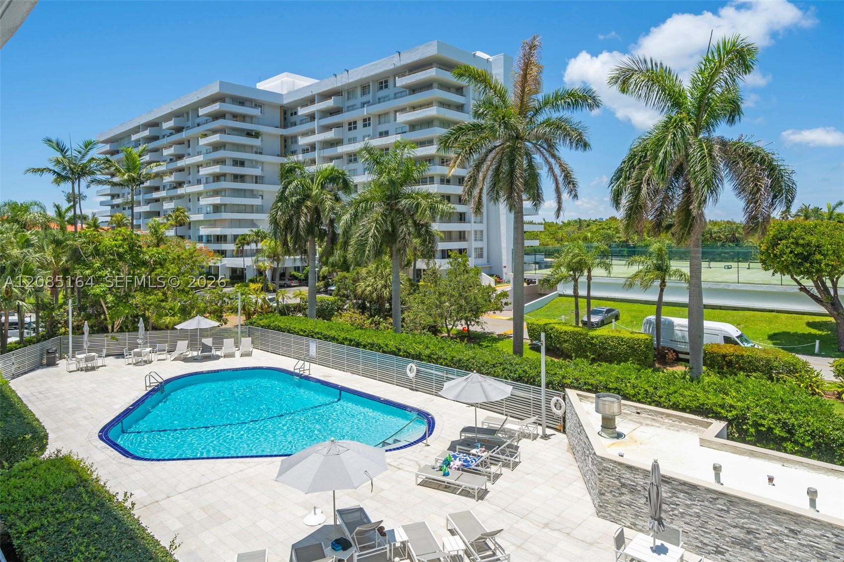 image Commodore Club South38