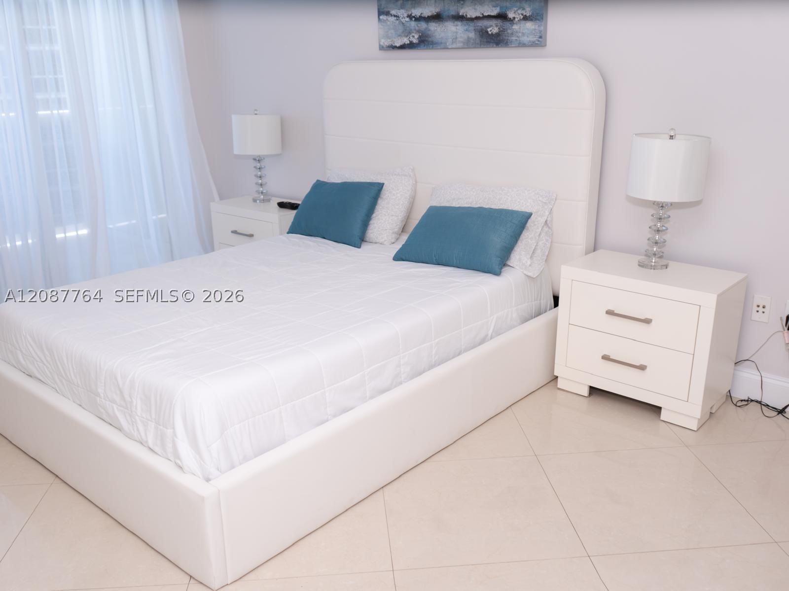 image Beach Club 211