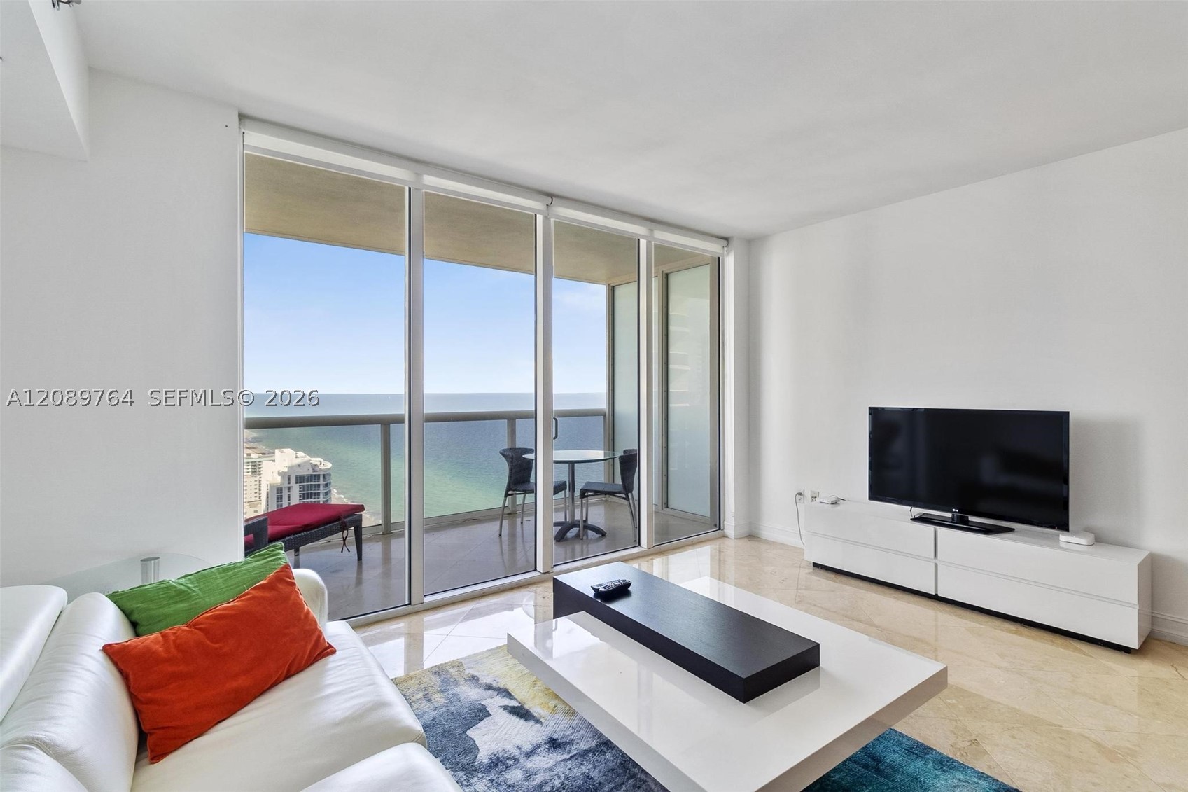image Beach Club 20