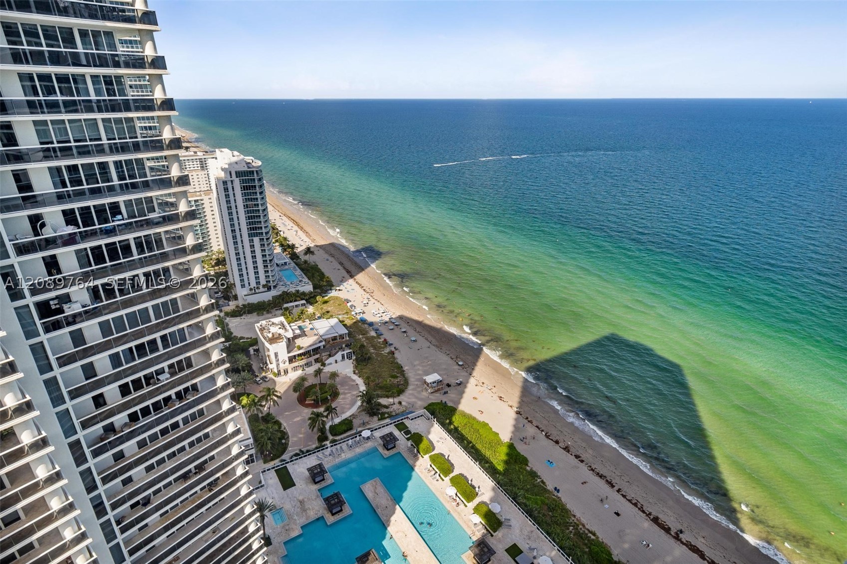 image Beach Club 216