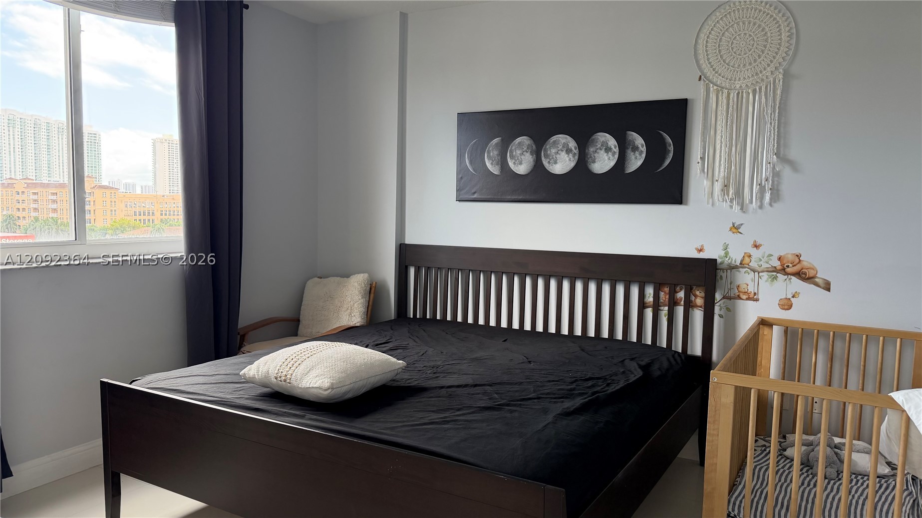 image The Venture at Aventura9