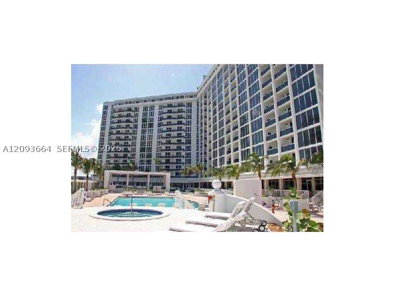 10275 Collins Ave #715