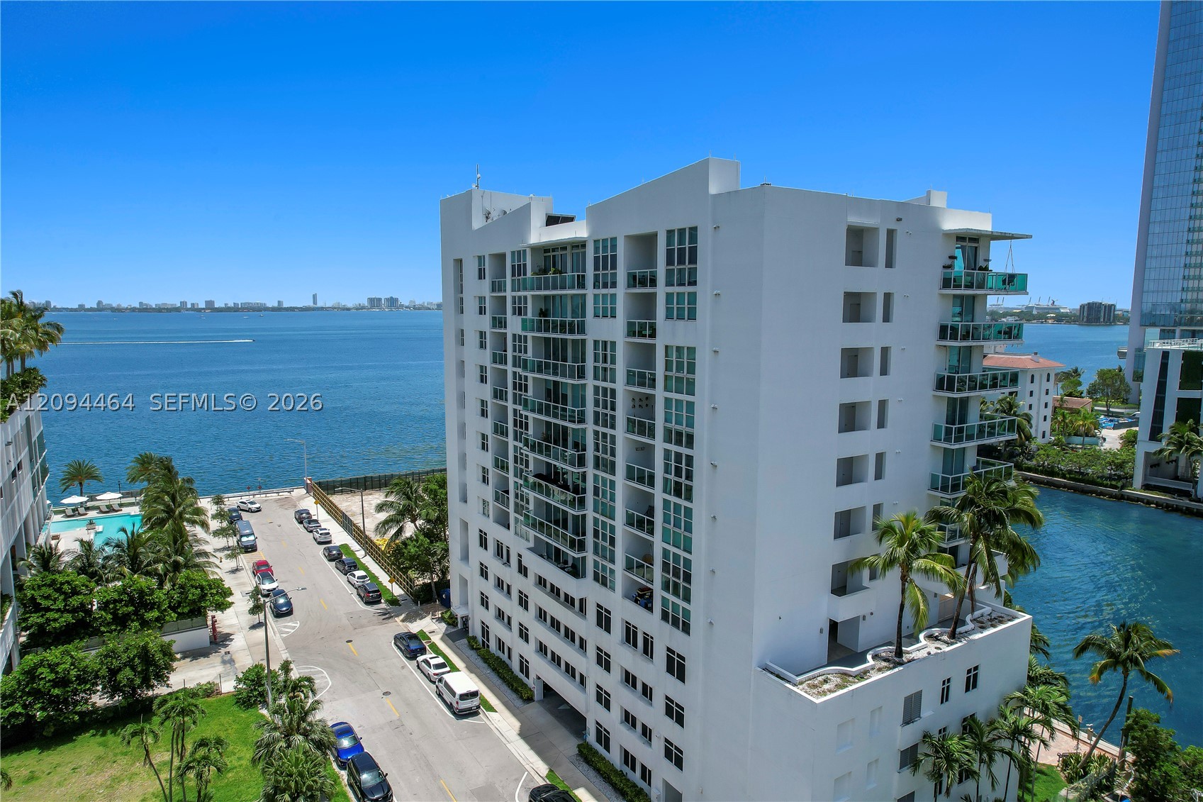 500 NE 29th St #608