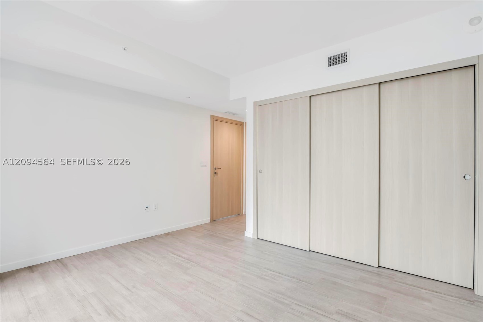 image Brickell Flatiron14