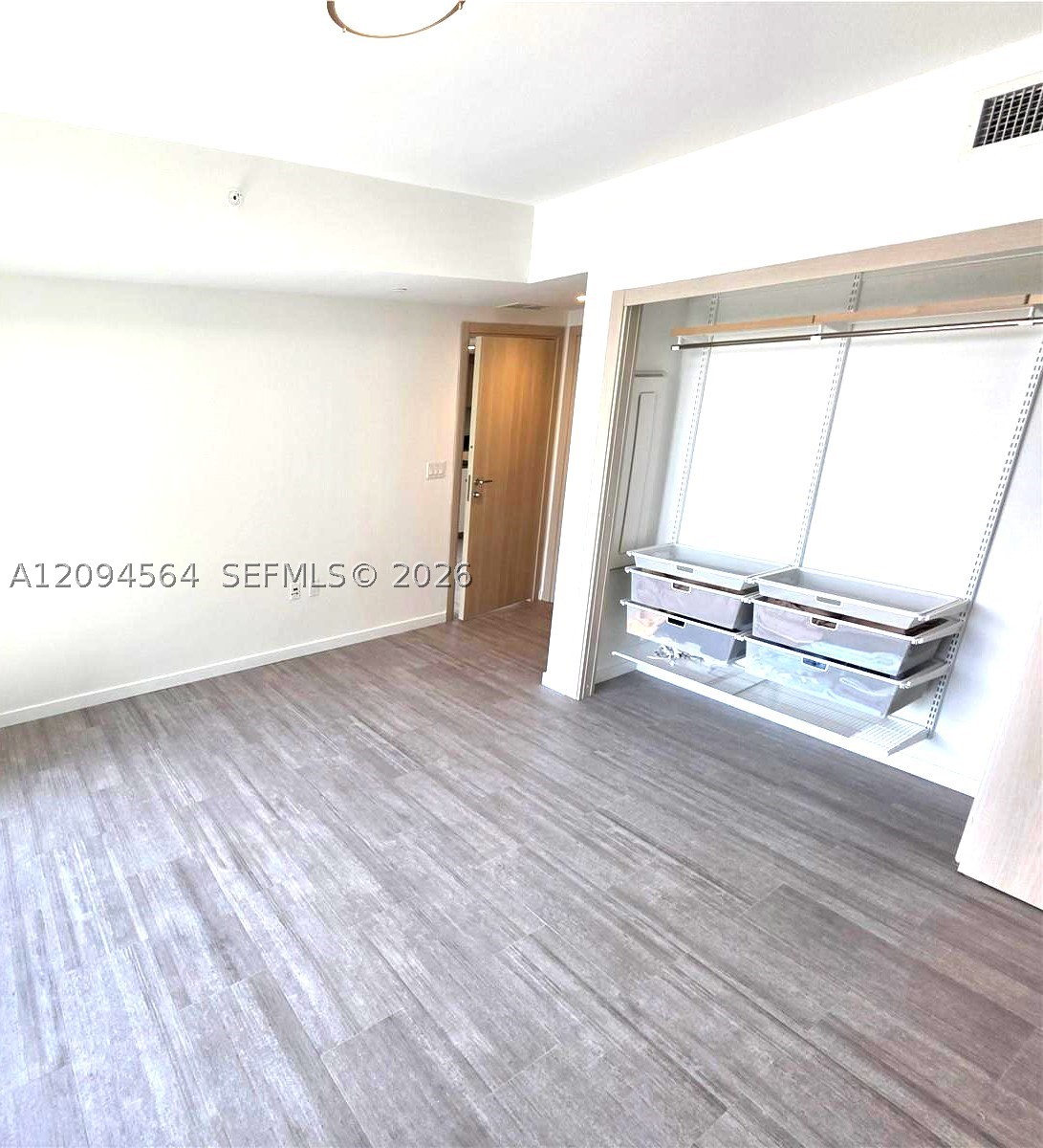 image Brickell Flatiron15