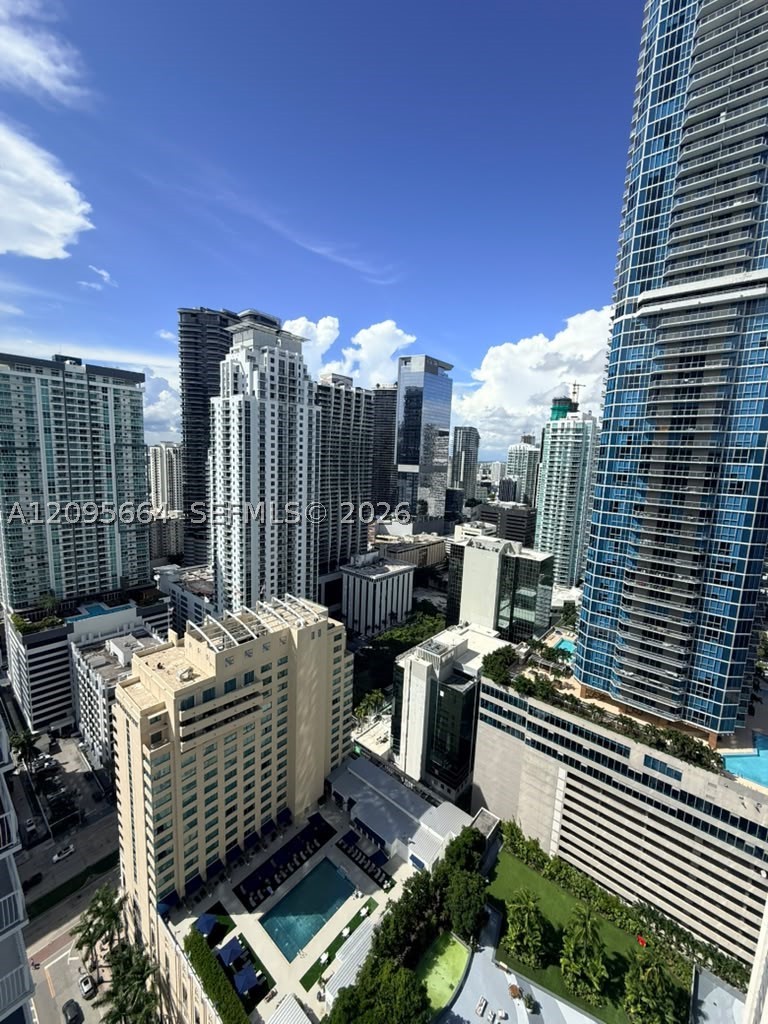 1200 Brickell Bay Dr #4220