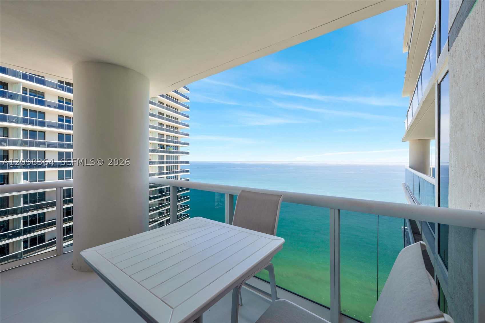 image Beach Club 136