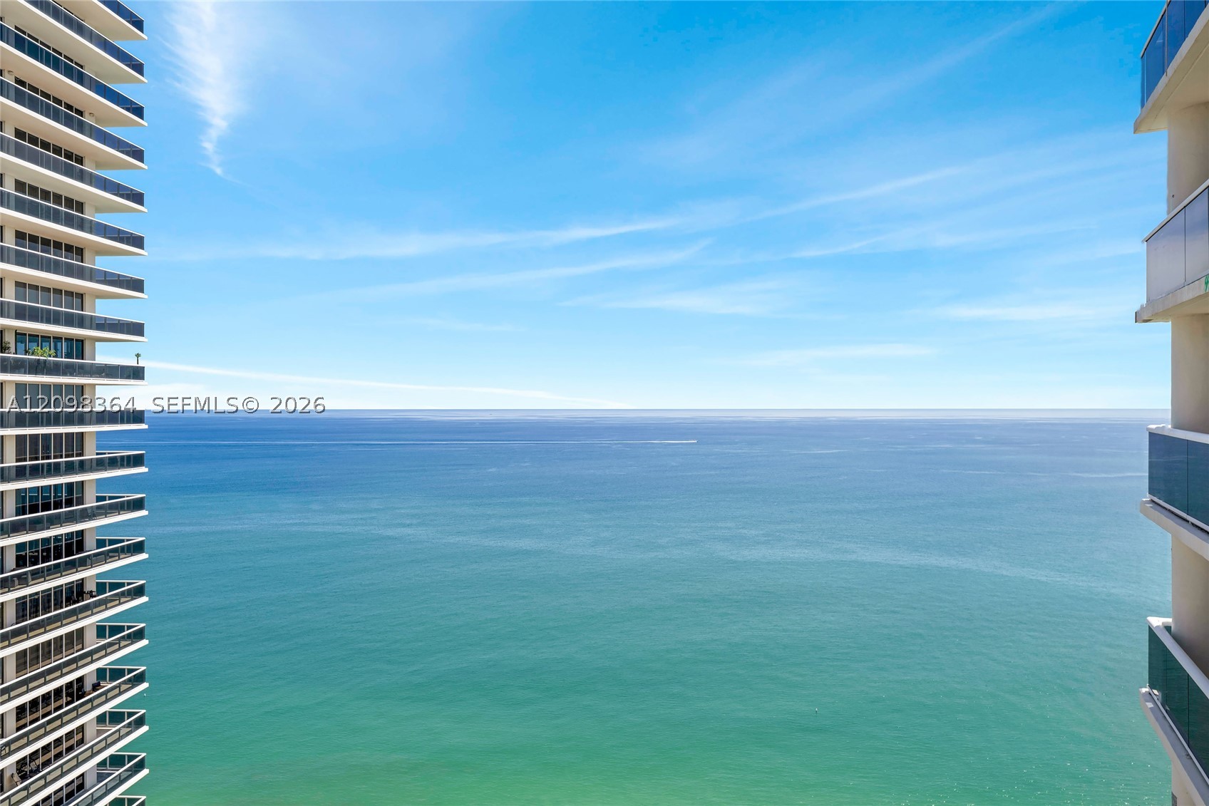 image Beach Club 137